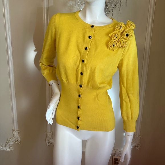 Olivia M. Lightweight Button Down Sweater Size XL - Picture 7 of 16